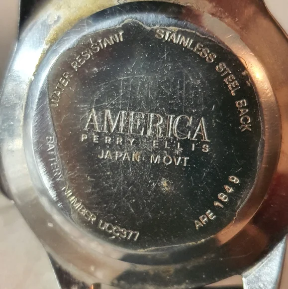 10/$20 Vintage America Perry Ellis Silver/Blue Leather Men's Watch - Picture 4 of 4